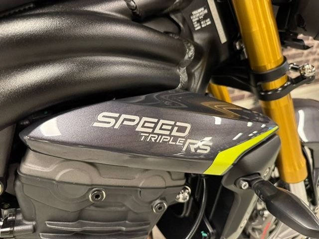 triumph - speed-triple-1200-rs