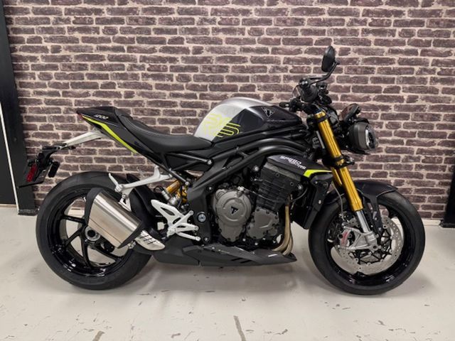 triumph - speed-triple-1200-rs