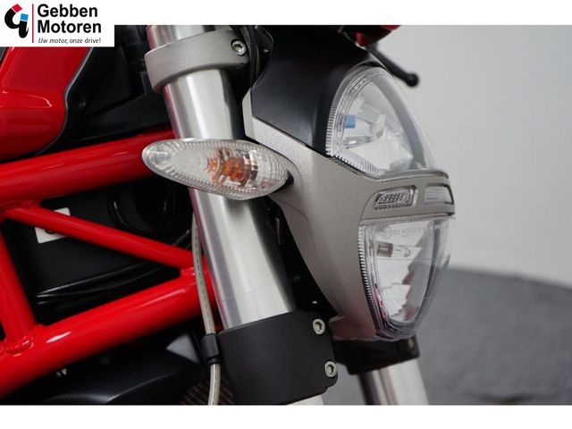 ducati - monster-696