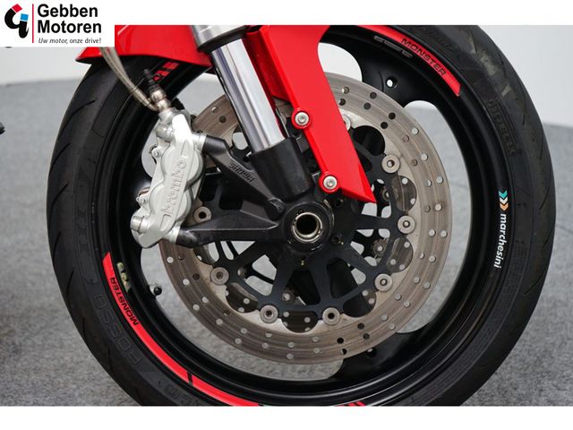 ducati - monster-696