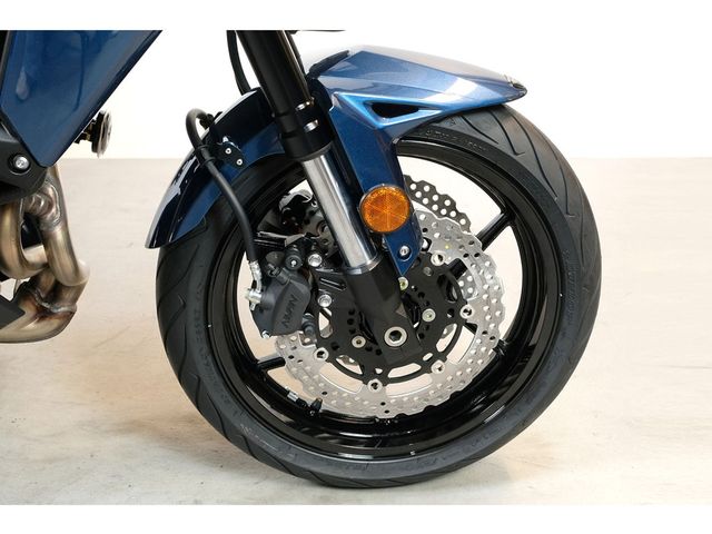 kawasaki - versys-650-grand-tourer