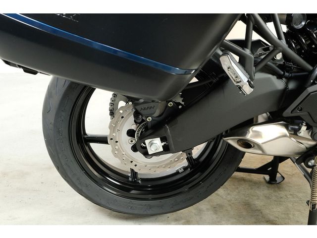 kawasaki - versys-650-grand-tourer