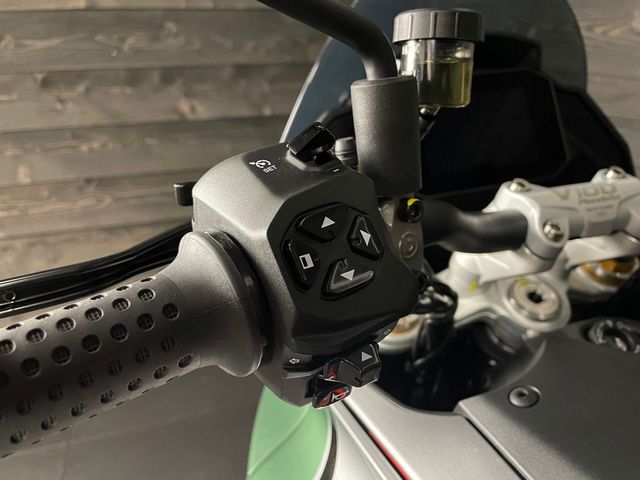 moto-guzzi - v-100-mandello-s