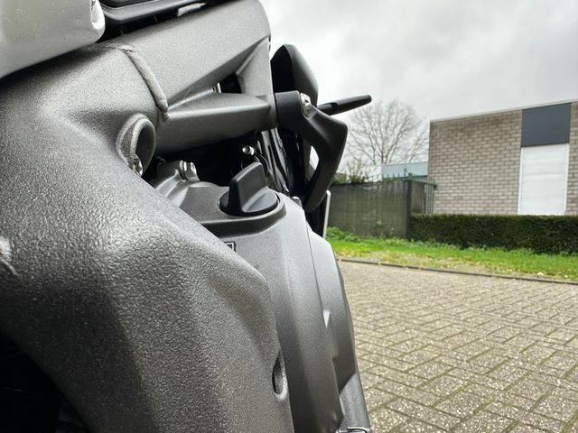 triumph - street-triple-rs