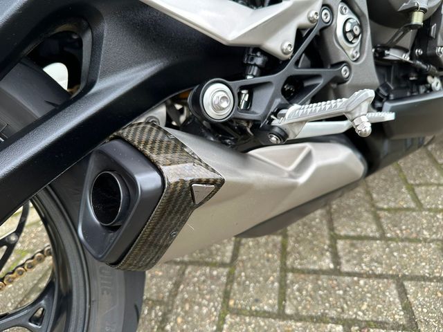 triumph - street-triple-rs