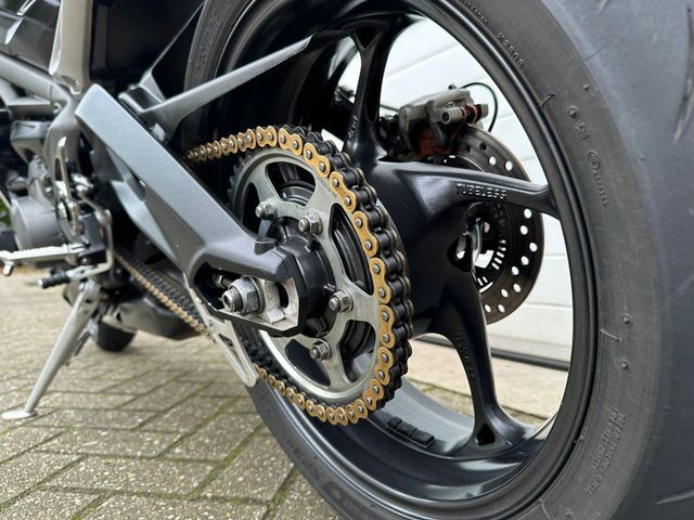 triumph - street-triple-rs