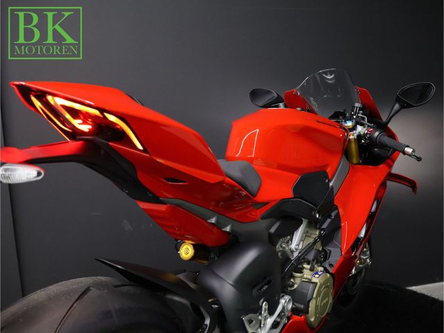 ducati - panigale-v4-s