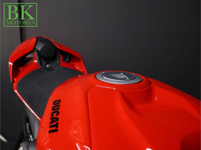 ducati - panigale-v4-s