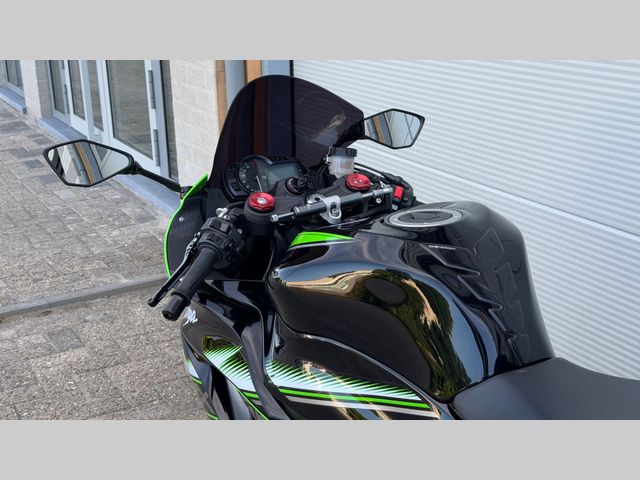 kawasaki - ninja-zx-6r