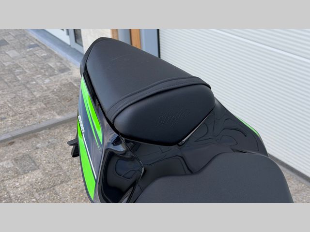 kawasaki - ninja-zx-6r