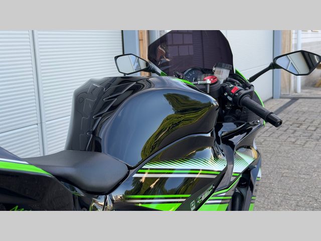 kawasaki - ninja-zx-6r