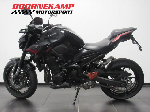 kawasaki - z900