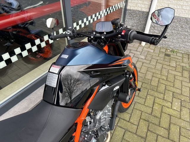 ktm - 890-duke-r