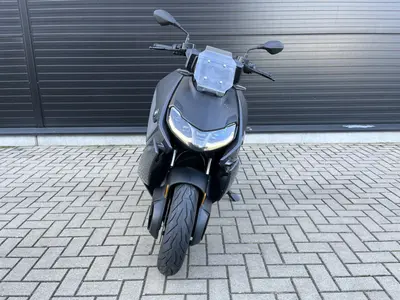 BMW CE 04 – foto 4