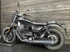 Moto Guzzi V9 Bobber Matt Nero Essenziale E5 2022 occasion – foto 10 van 16