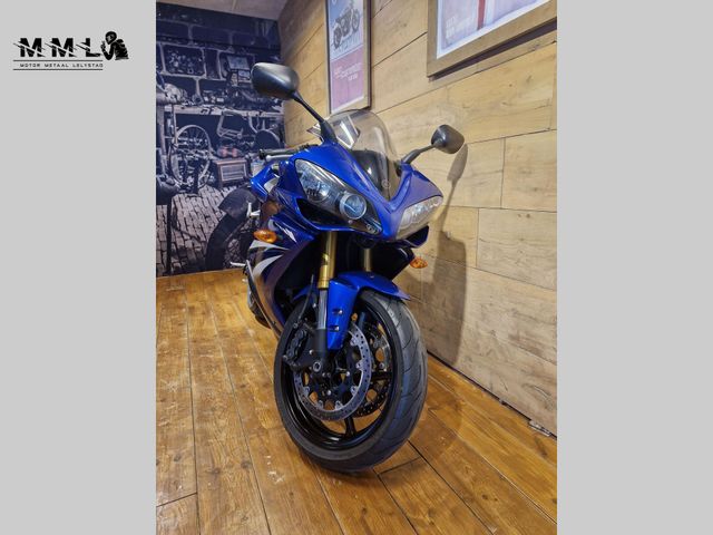 yamaha - yzf-r1