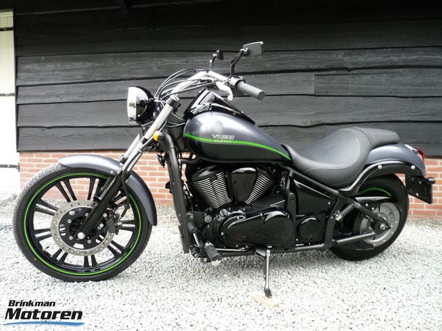 kawasaki - vn-900-custom