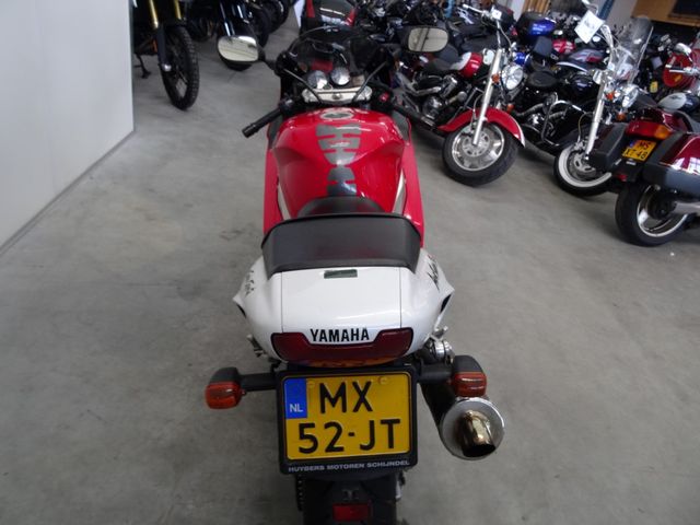 yamaha - yzf-1000-r-thunderace