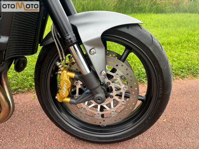 triumph - street-triple-675