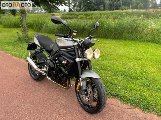 triumph - street-triple-675