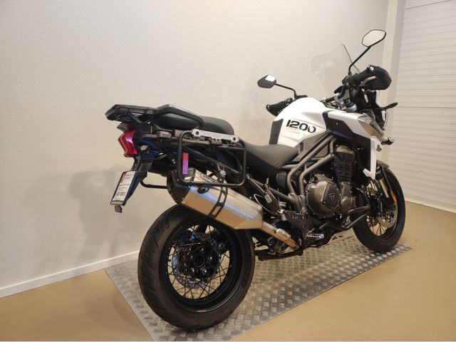 triumph - tiger-1200-xca
