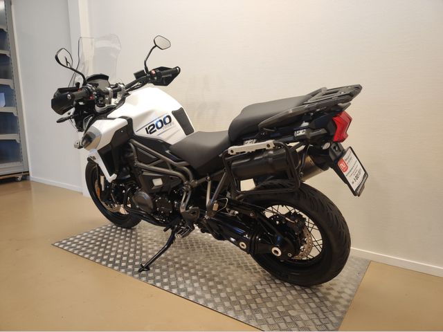 triumph - tiger-1200-xca
