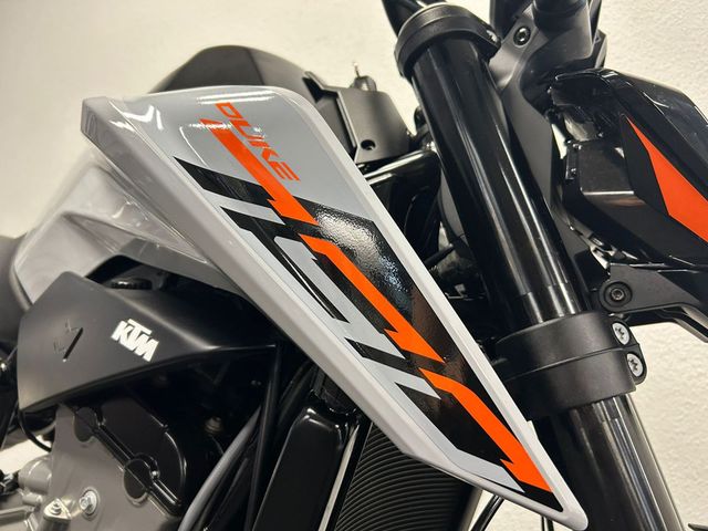 ktm - 790-duke
