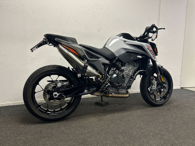 ktm - 790-duke