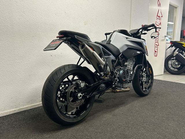 ktm - 790-duke