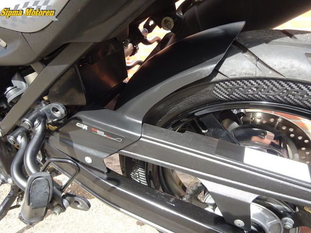 suzuki - v-strom-650-a-touring
