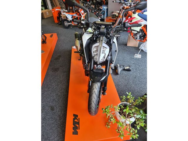 ktm - 390-duke-abs