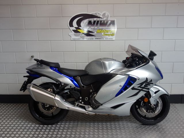 suzuki - gsx-r-1300-hayabusa