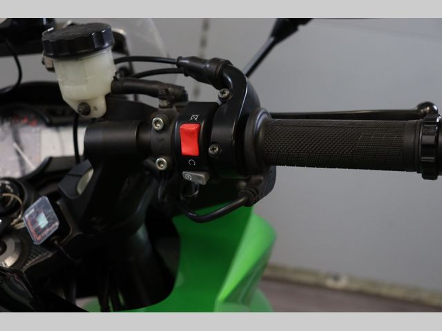 kawasaki - z-1000-sx