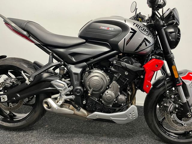 triumph - trident-660