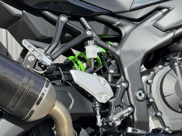 kawasaki - ninja-zx-4rr