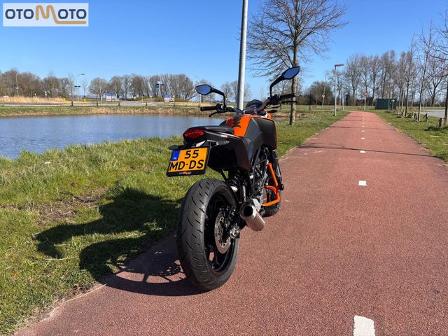 ktm - 125-duke