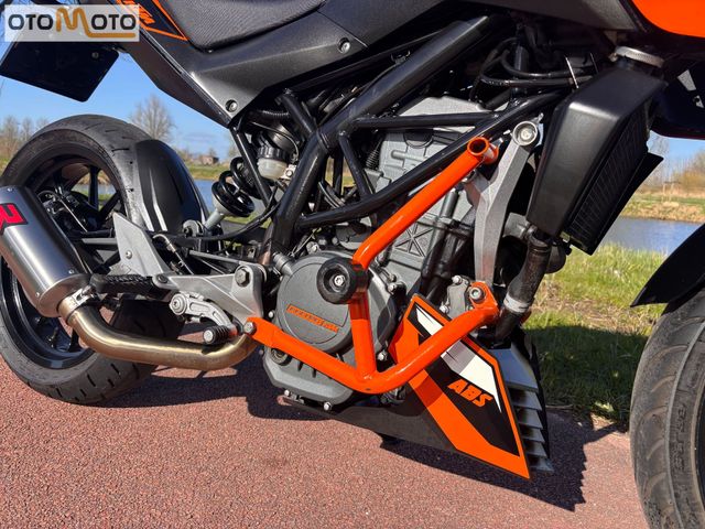 ktm - 125-duke