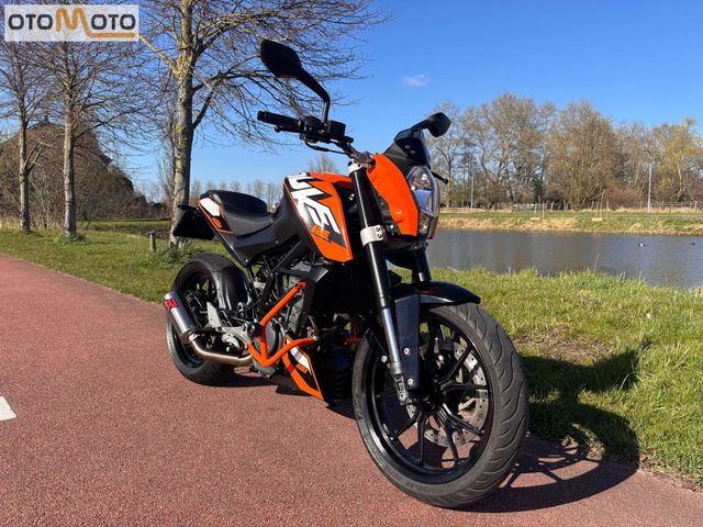 ktm - 125-duke