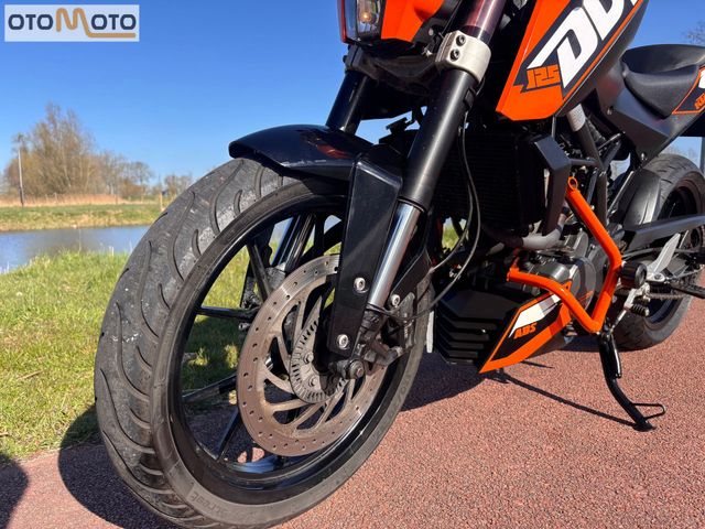ktm - 125-duke