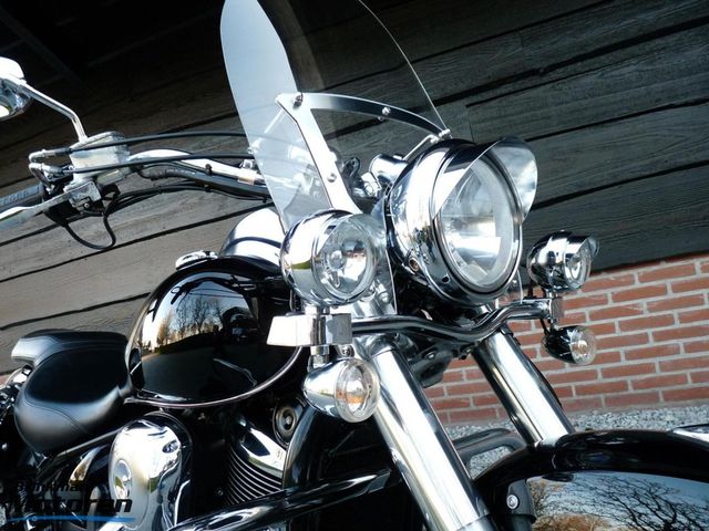 kawasaki - vn-900-classic