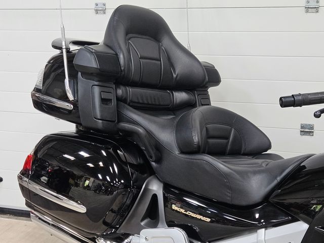 honda - gl-1800-goldwing-abs