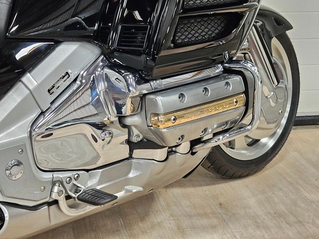 honda - gl-1800-goldwing-abs
