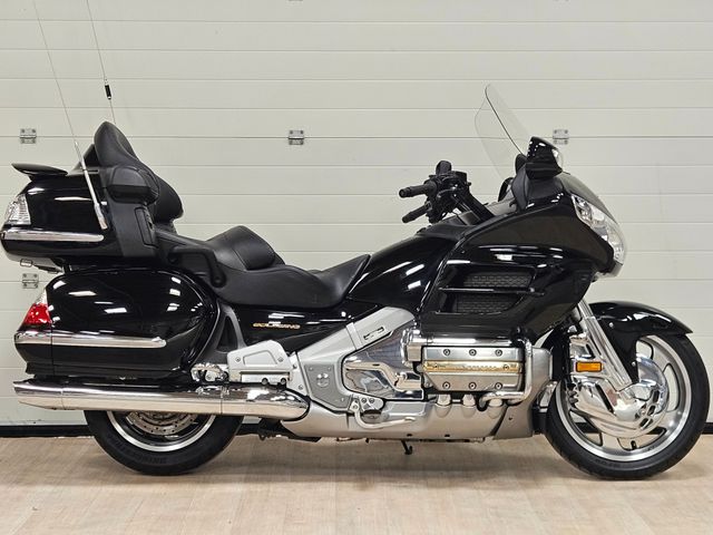 honda - gl-1800-goldwing-abs