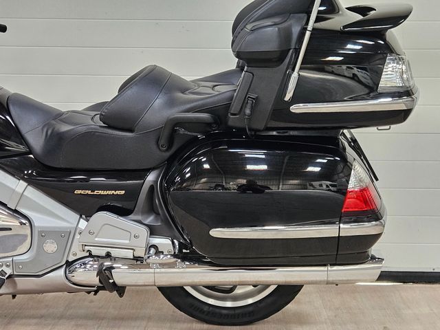 honda - gl-1800-goldwing-abs