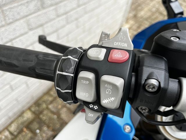 bmw - r-1200-rs