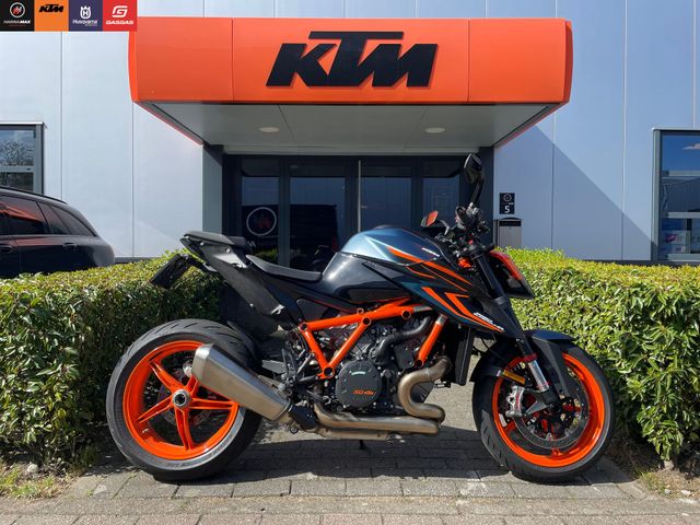 ktm - 1290-super-duke-r
