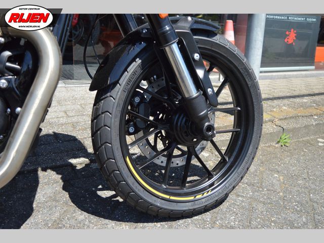 triumph - tracker-400
