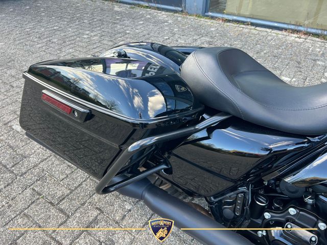 harley-davidson - street-glide-st-flhxst