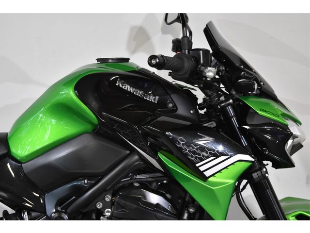 kawasaki - z900