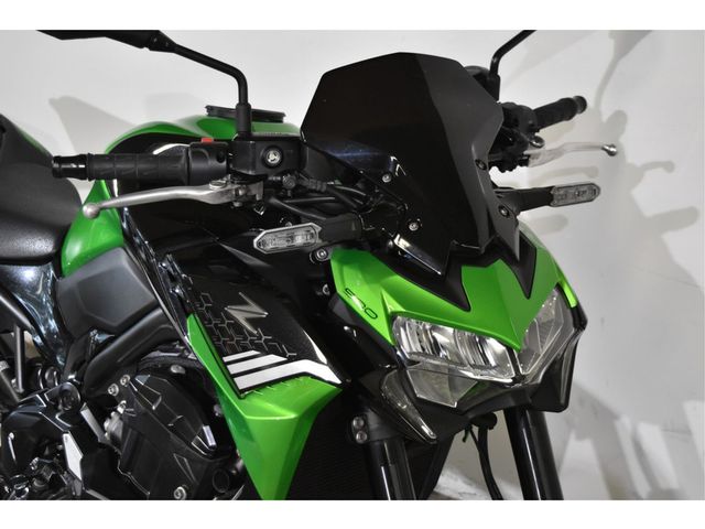 kawasaki - z900